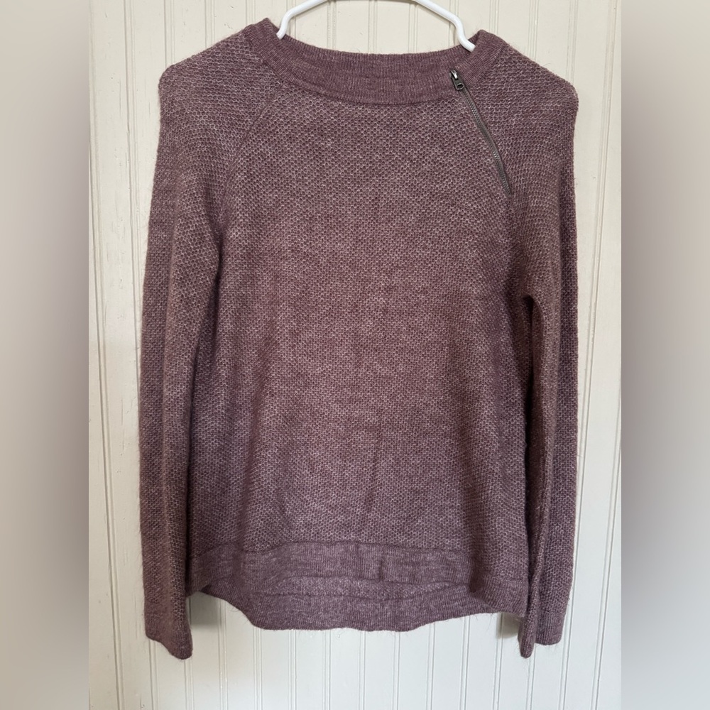 Abercrombie & Fitch Sweater
